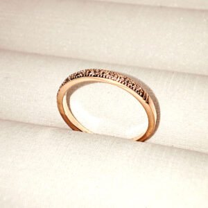 Anel meia aliança com zircônias Banhado Ouro - 09013814